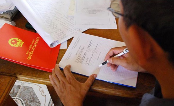 Phân biệt công chứng và chứng thực