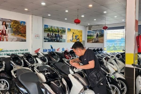 Mua xe đã qua nhiều đời chủ Rủi ro và cách kiểm tra