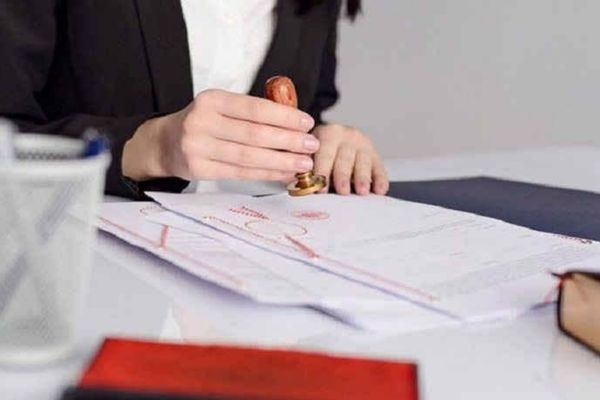 Quyền của vợ hoặc chồng với tài sản trong trường hợp bị phong tỏa