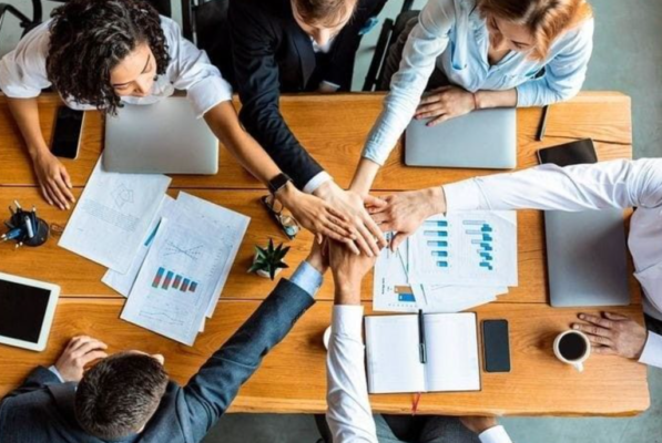 Không trả đủ tiền làm thêm giờ cho nhân viên